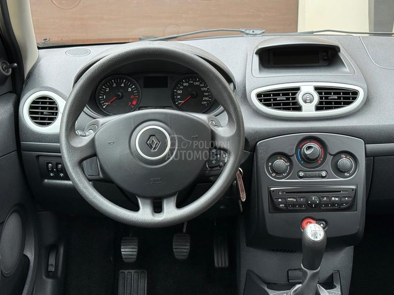 Renault Clio 1.2 /IZUZEETAN/ CH