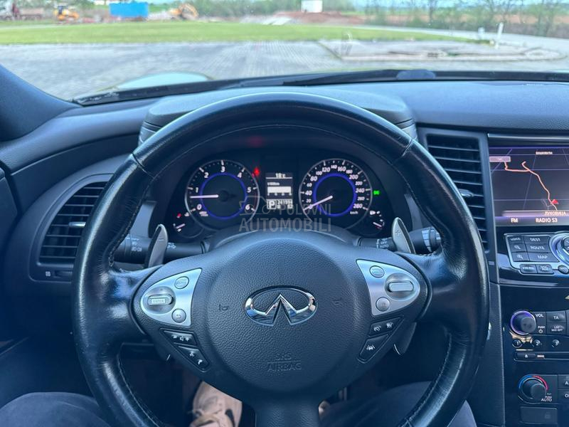 Infiniti FX30 QX70