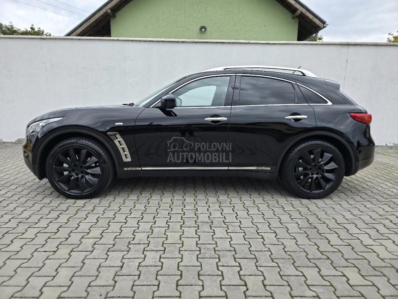 Infiniti FX30 QX70