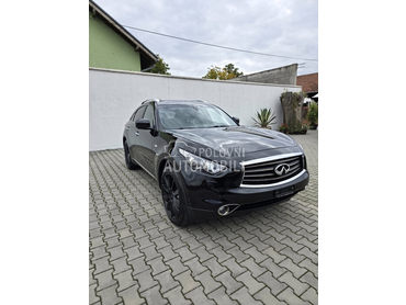 Infiniti FX30 QX70