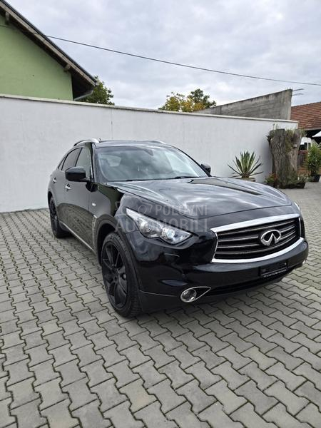 Infiniti FX30 QX70