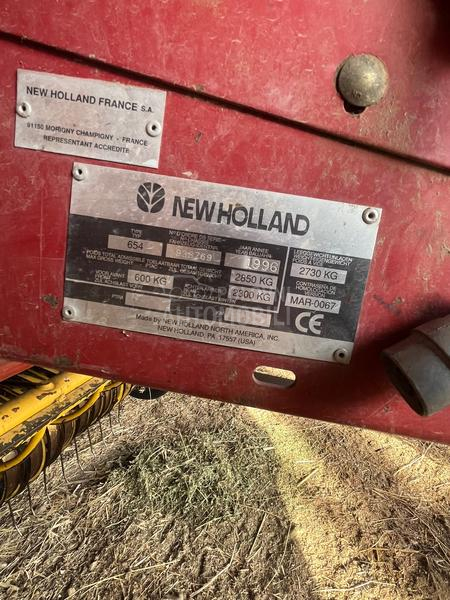 New Holland 654