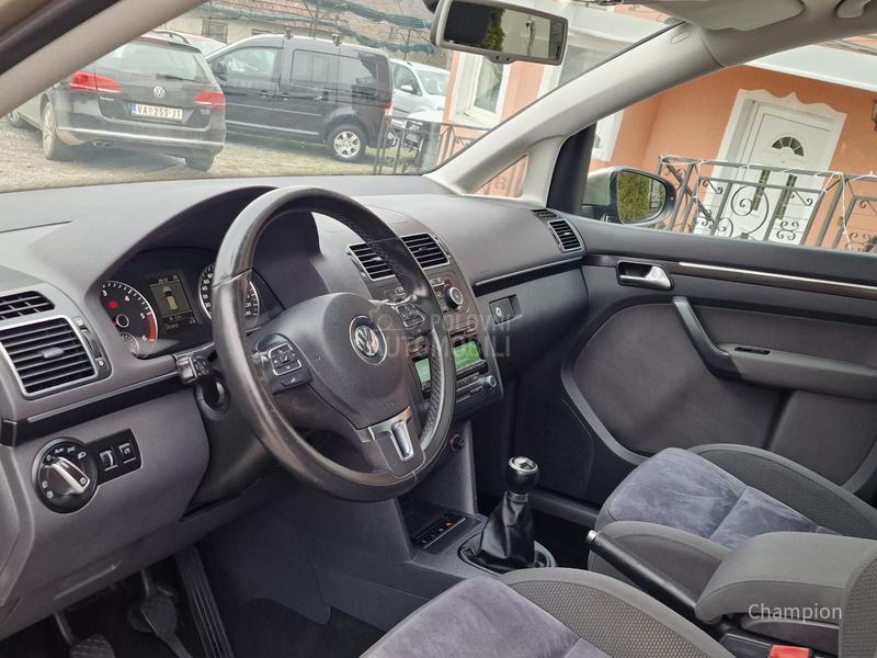 Volkswagen Touran HIGLINE