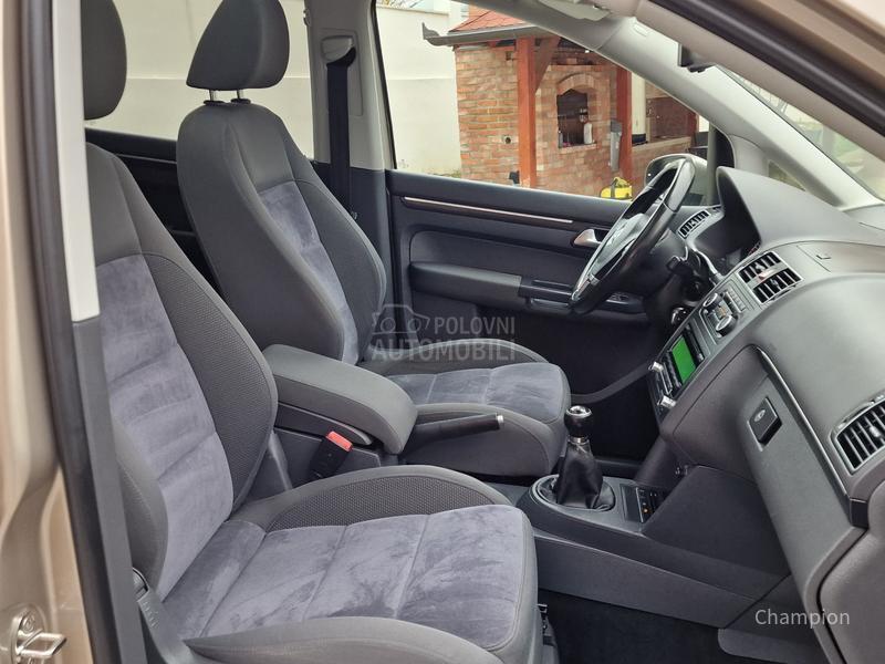 Volkswagen Touran HIGLINE