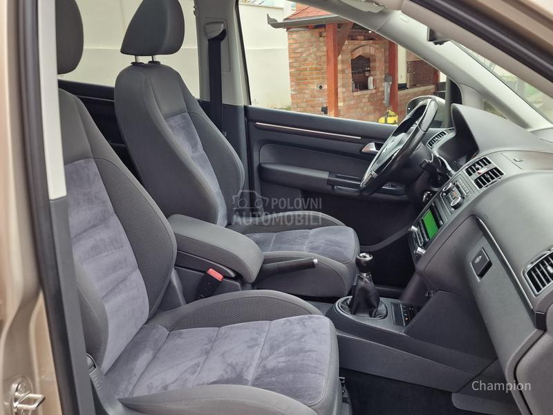 Volkswagen Touran HIGLINE