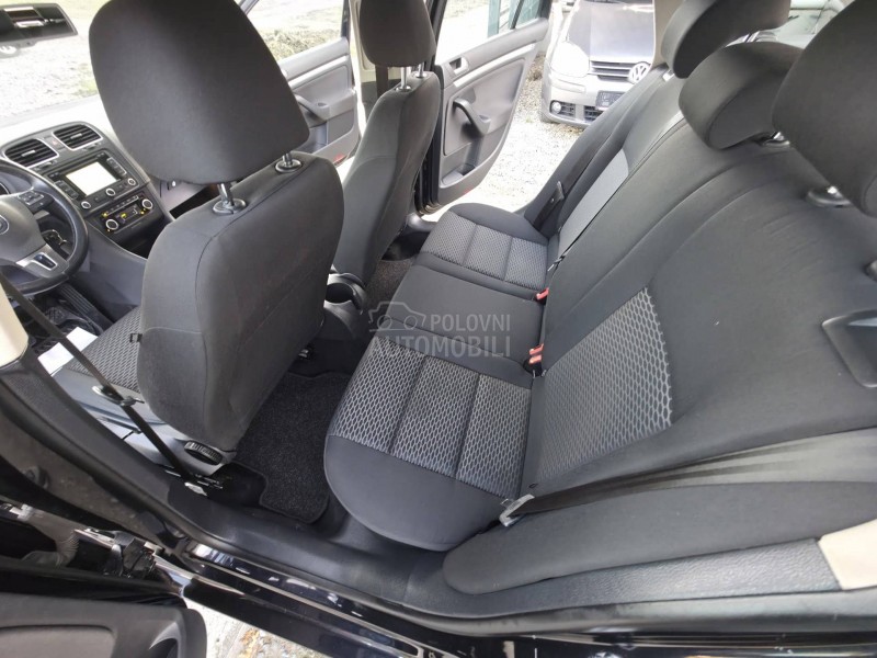 Volkswagen Golf 6 1.6 TDI N.A.V.I