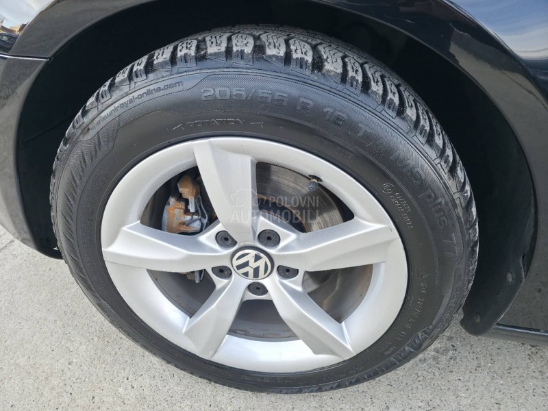 Volkswagen Golf 6 1.6 TDI N.A.V.I