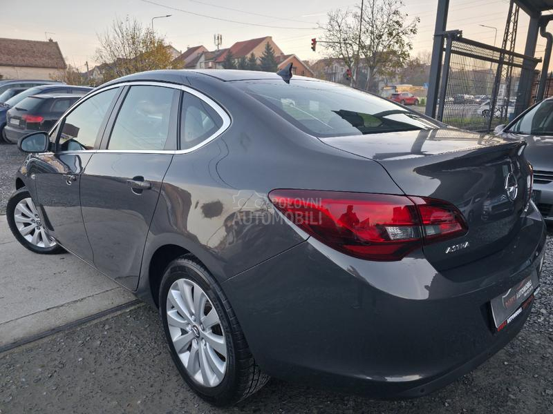 Opel Astra J 1.6 CDTI N.A.V.I