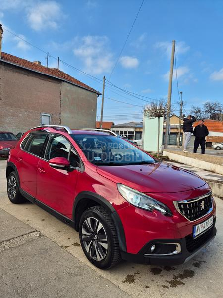 Peugeot 2008 1.2 turbo