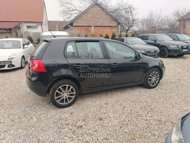 Volkswagen Golf 5 1,6 b. e. n. z