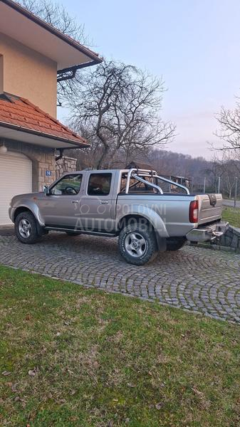 Nissan Navara d22