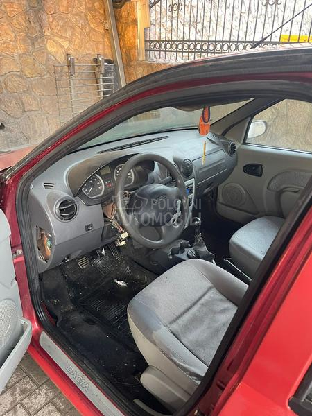 Dacia Logan 