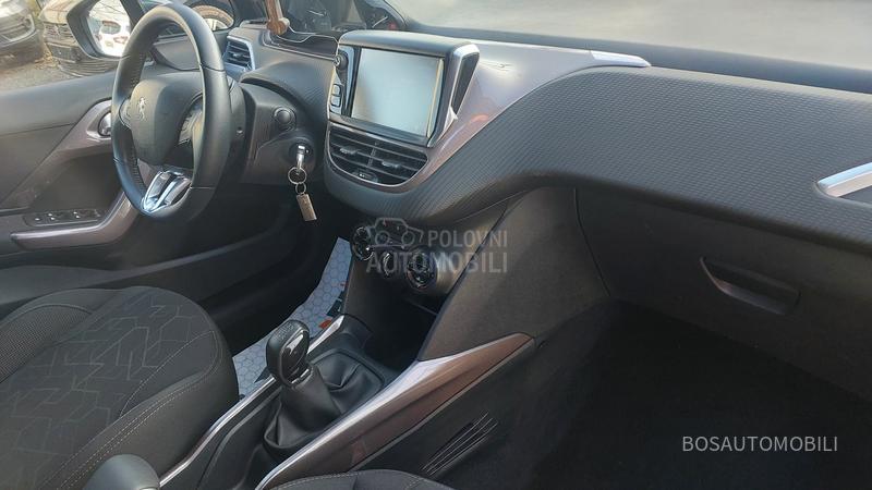 Peugeot 2008 1.6 hdi Business