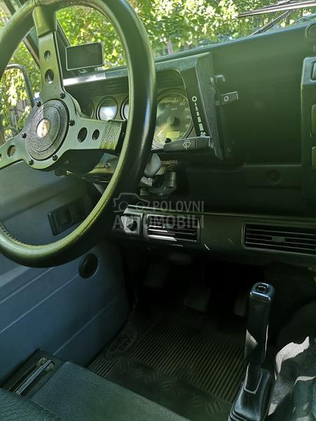 Land Rover Defender 2.5 TD5