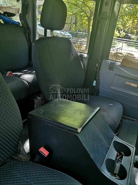 Land Rover Defender 2.5 TD5