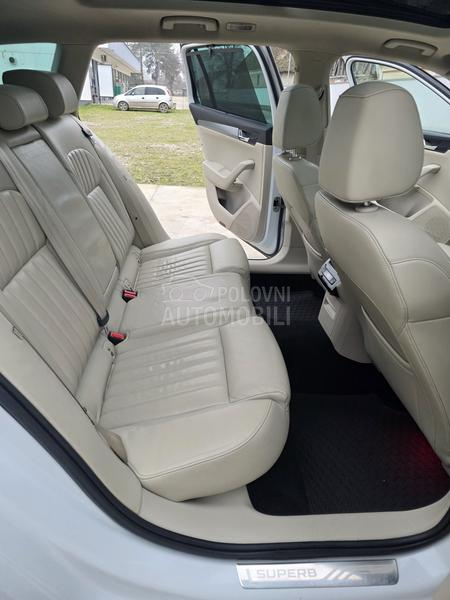 Škoda Superb DSG//FUL//