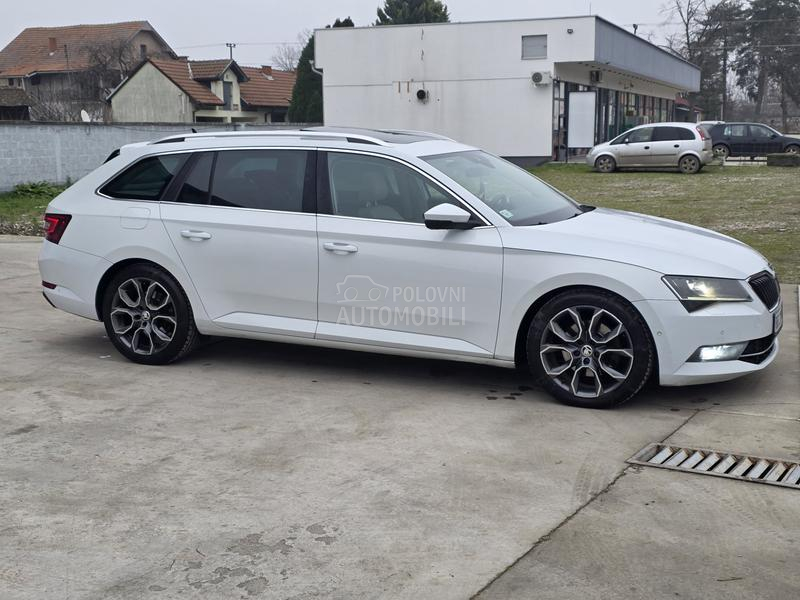 Škoda Superb DSG//FUL//