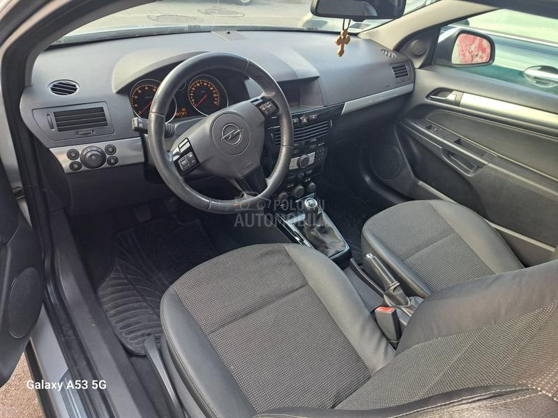 Opel Astra H 