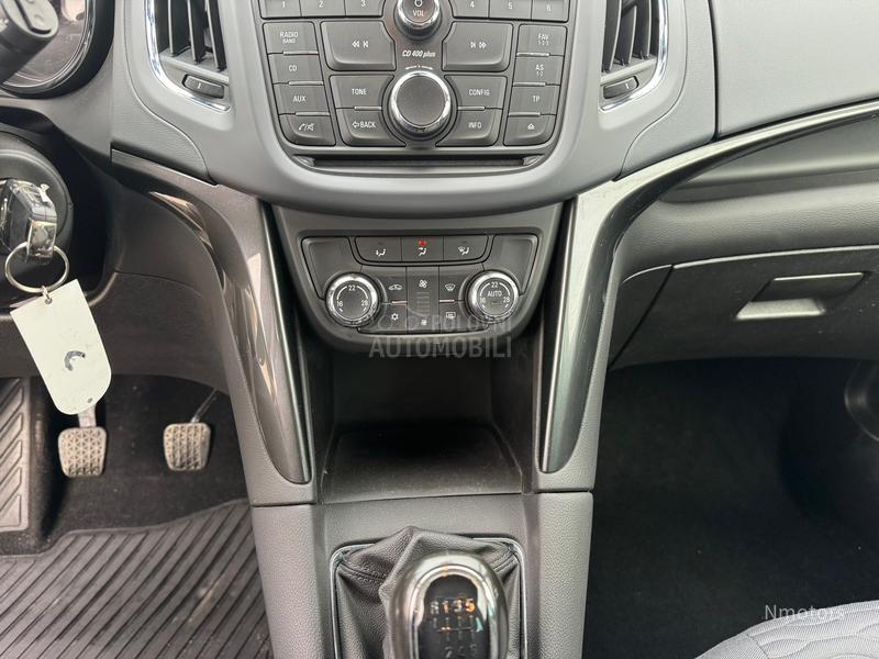 Opel Zafira 1.6 cng COSMO