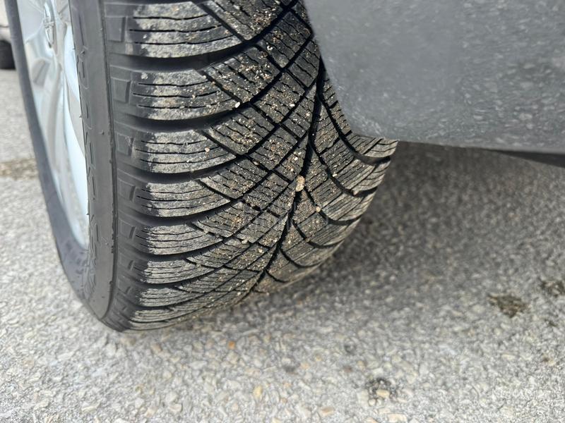 Opel Zafira 1.6 cng COSMO