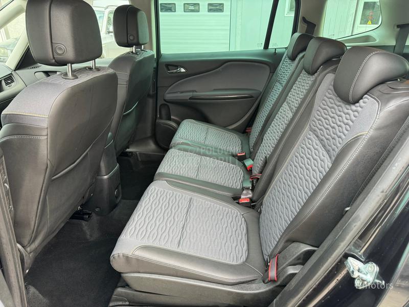 Opel Zafira 1.6 cng COSMO