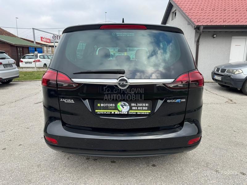 Opel Zafira 1.6 cng COSMO
