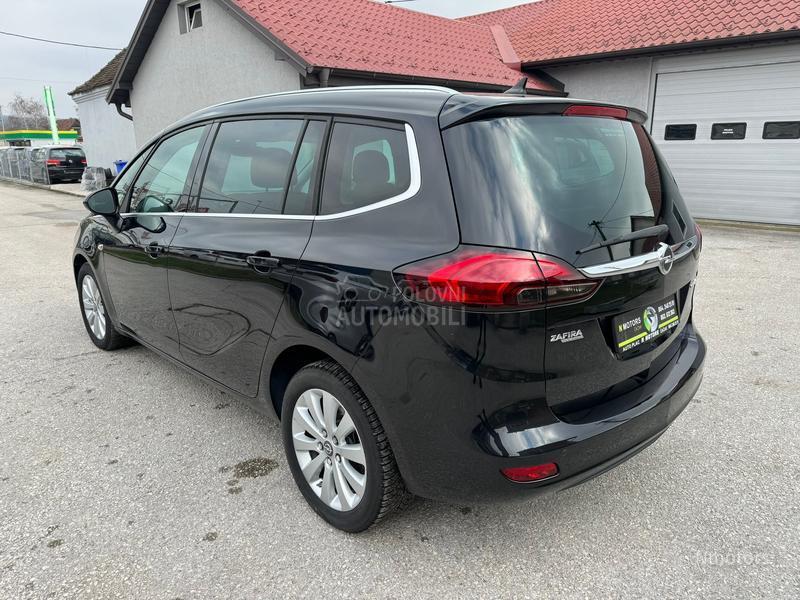 Opel Zafira 1.6 cng COSMO