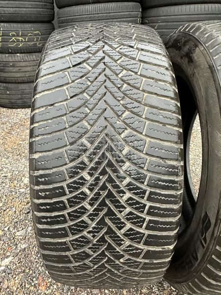 Lassa 225/55 R17 Zimska
