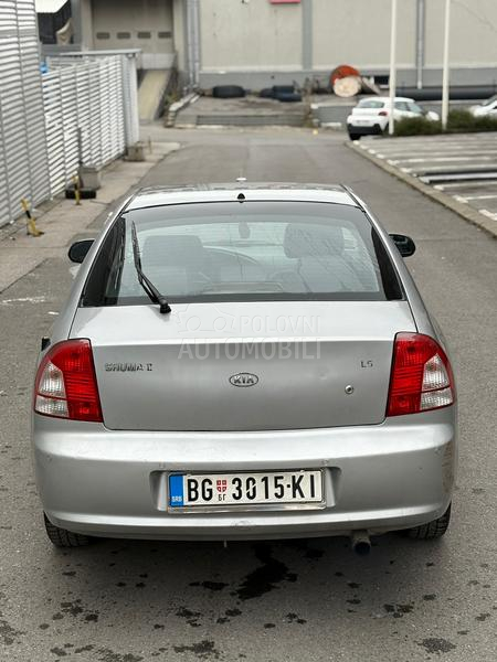 Kia Shuma 1.6