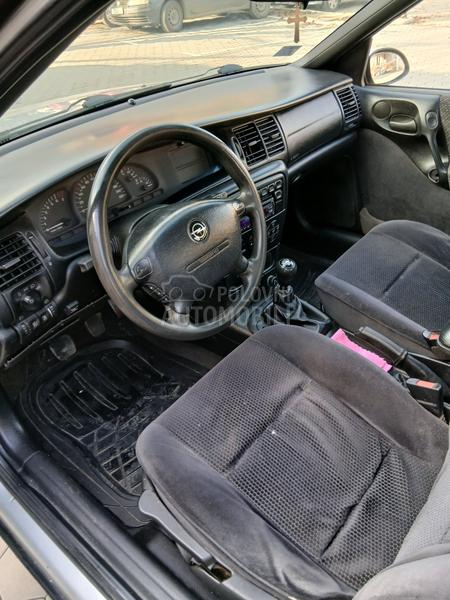 Opel Vectra B 