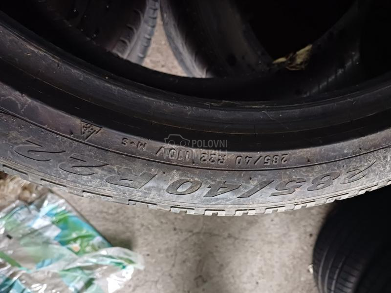 Pirelli 285/40 R22 Zimska