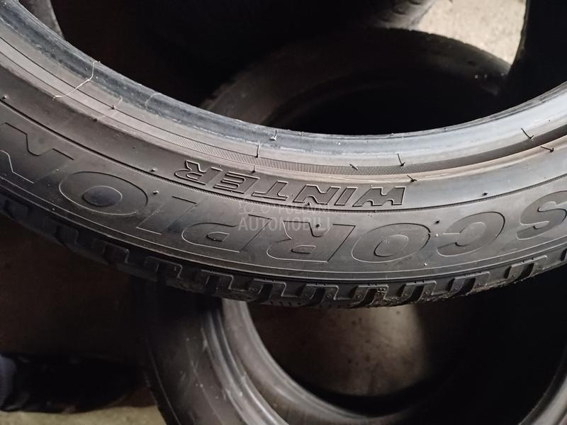 Pirelli 285/40 R22 Zimska