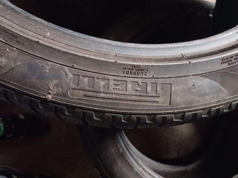 Pirelli 285/40 R22 Zimska