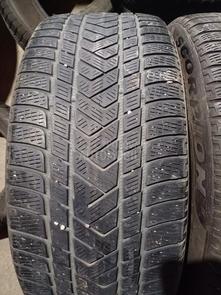 Pirelli 285/40 R22 Zimska