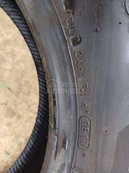 Hankook 225/65 R17 Zimska