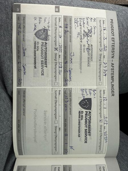 Peugeot 2008 1.6BlueHDI ALLURE