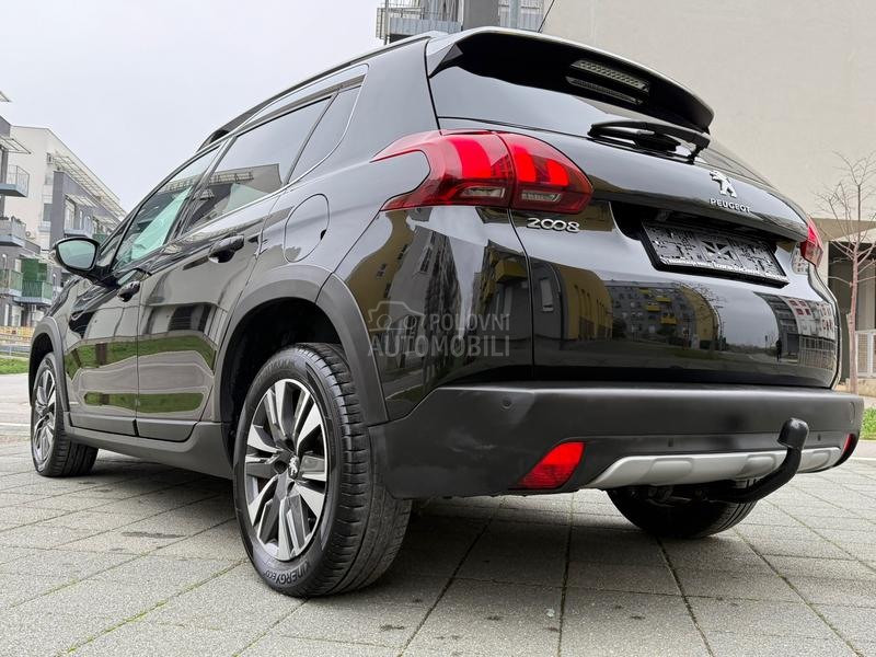 Peugeot 2008 1.6BlueHDI ALLURE