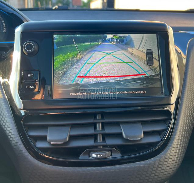 Peugeot 2008 1.6BlueHDI ALLURE