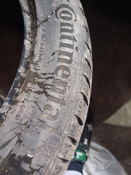 Continental 215/50 R17 Zimska