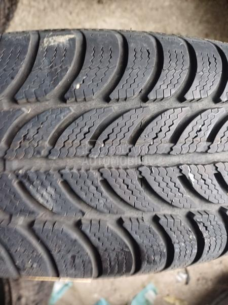 Sava 195/65 R15 Zimska