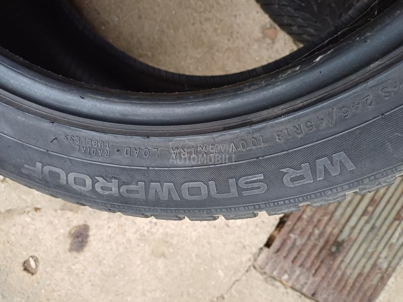 Nokian 245/45 R18 Zimska