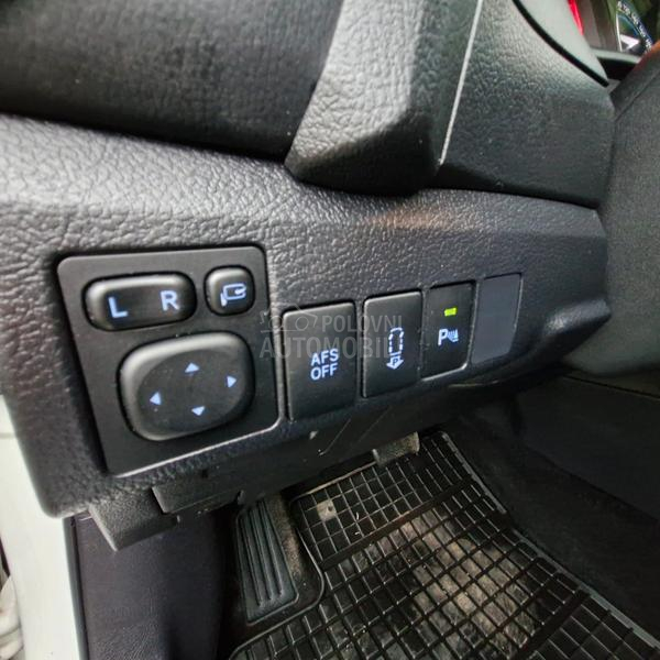 Toyota Auris 1.8 hibrid