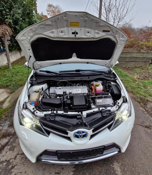 Toyota Auris 1.8 hibrid