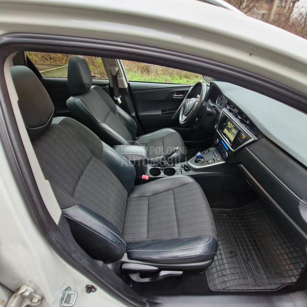 Toyota Auris 1.8 hibrid