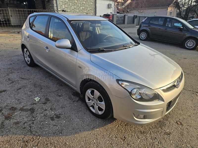 Hyundai i30 1.4 b/tng