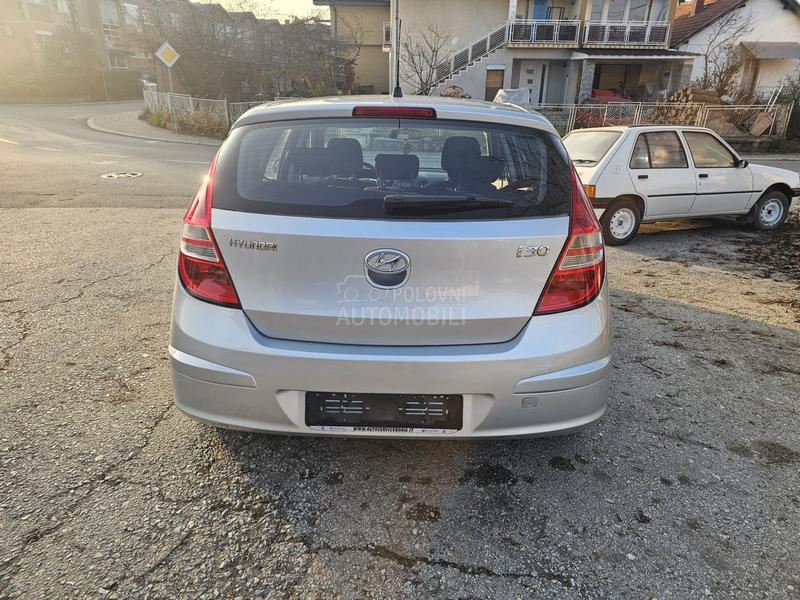 Hyundai i30 1.4 b/tng