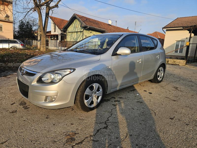 Hyundai i30 1.4 b/tng