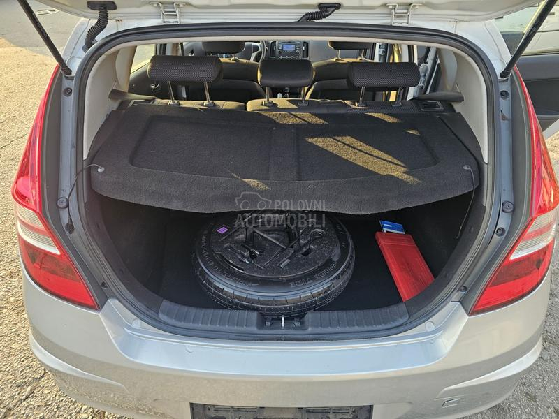 Hyundai i30 1.4 b/tng