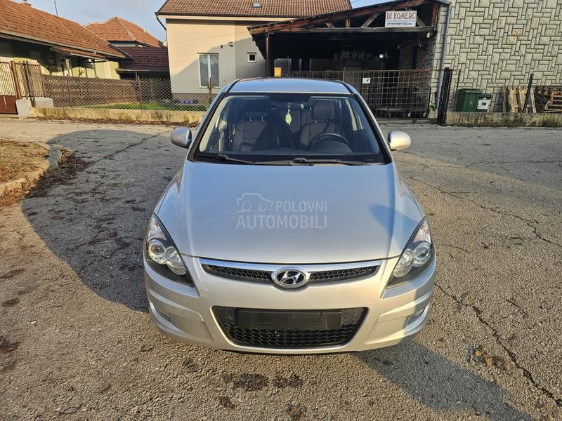 Hyundai i30 1.4 b/tng