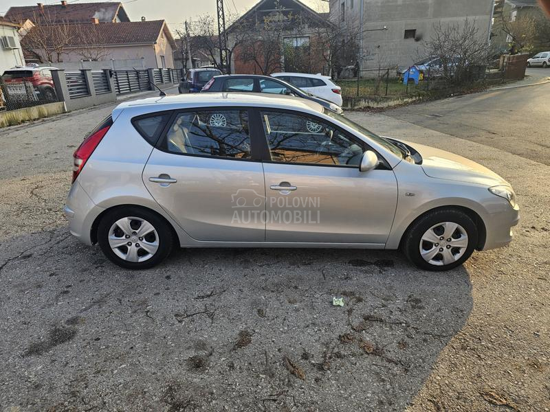 Hyundai i30 1.4 b/tng